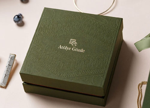 品牌設(shè)計(jì):優(yōu)雅橄欖綠 低調(diào)中的華貴