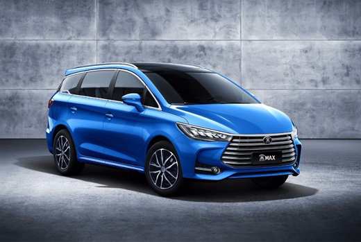 自主品牌設計新潮VS合資品牌價格最低,家用你選誰?