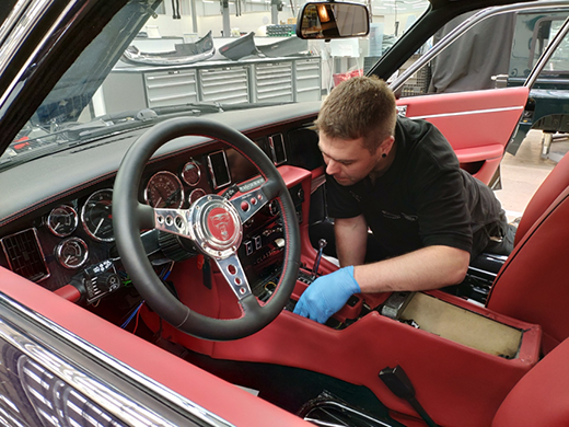 學(xué)習(xí)品牌設(shè)計精髓,發(fā)現(xiàn)經(jīng)典之上的開放創(chuàng)新