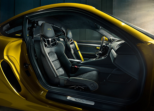 工業(yè)設(shè)計:保時捷 GT4