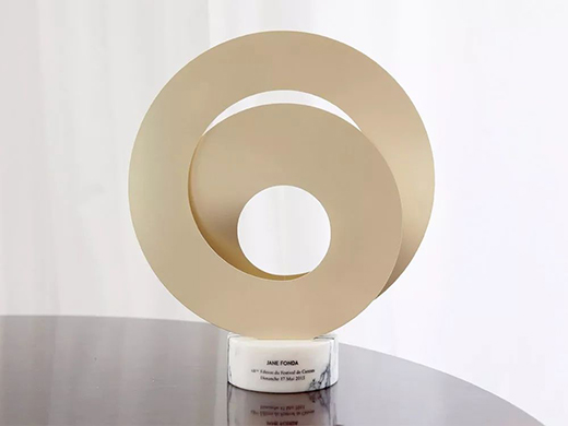 工業設計 | 簡潔而優雅的線條，讓每個設計都很美!