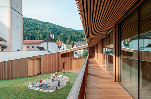 低地瓦爾道拉幼兒園,花園式的建筑設計