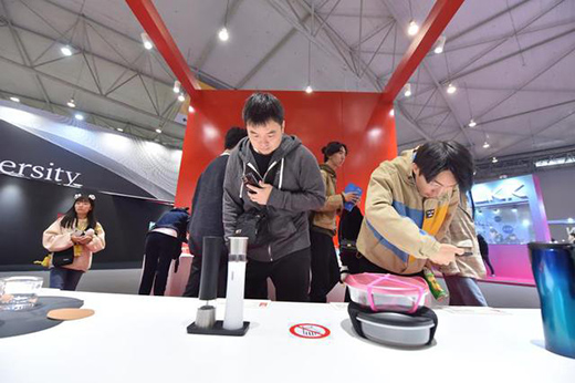 精彩扎堆 第七屆成都創(chuàng)意設(shè)計周開幕