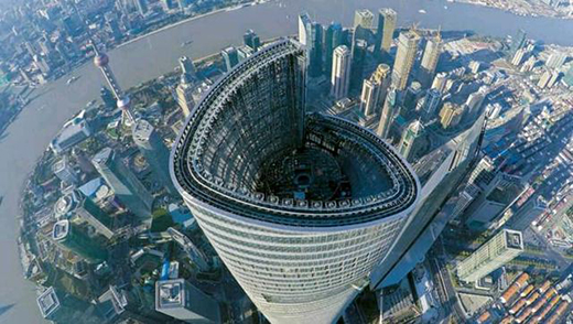 中國(guó)“第一高樓”高達(dá)632米，建筑造型出眾，卻有個(gè)“缺點(diǎn)”
